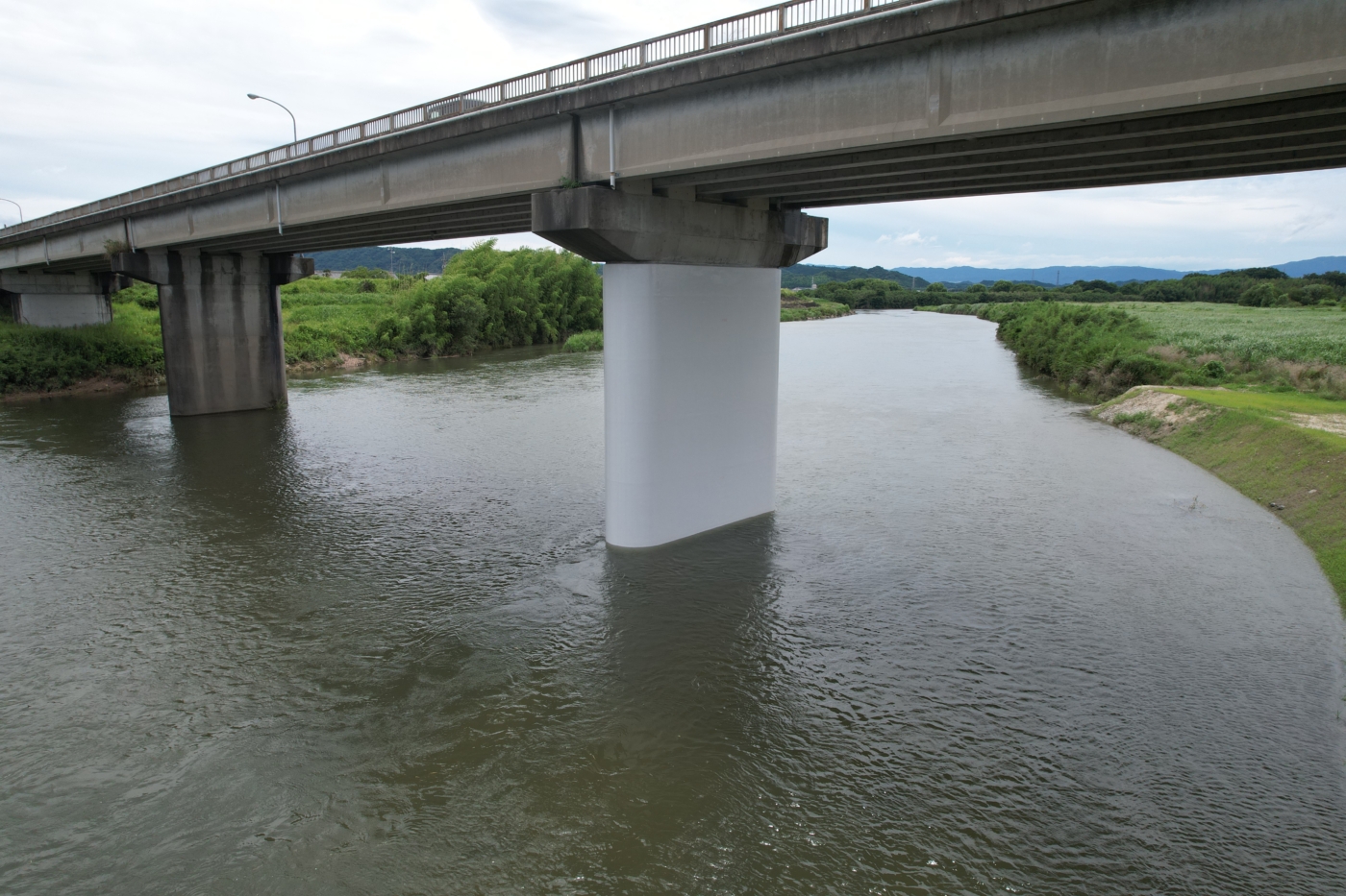 令和5年度　主要地方道松阪久居線（須賀瀬大橋）橋梁補強工事